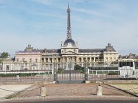 École Militaire --> École Militaire